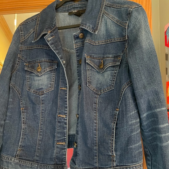 Jean Jacket - Picture 2 of 3